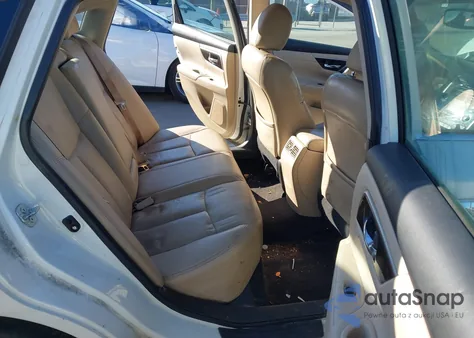 2015 Nissan Altima 2.5/2.5 S/2.5 Sl/2.5 Sv z USA, uszkodzony, nr VIN 1N4AL3AP5FN367938